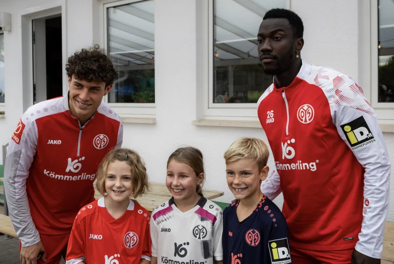 Bundesliga-Glanz beim TuS Sörgenloch – Foto 2