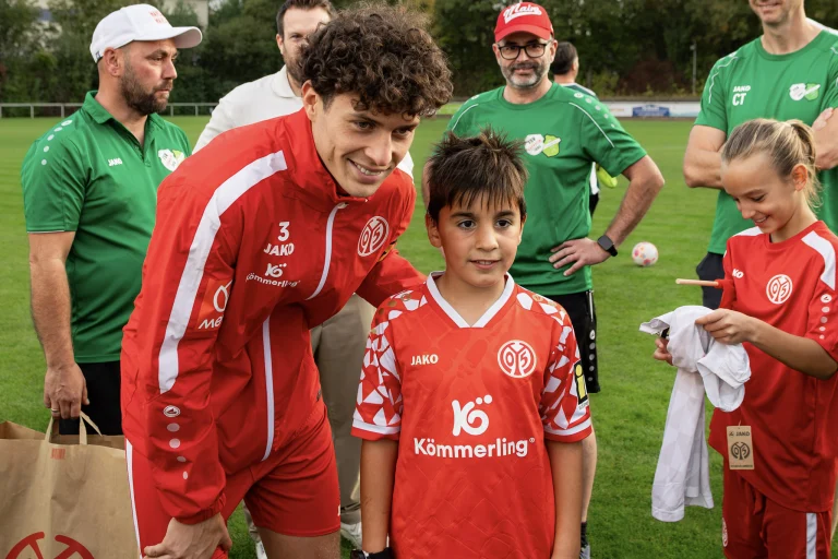 Bundesliga-Glanz beim TuS Sörgenloch – Foto 17